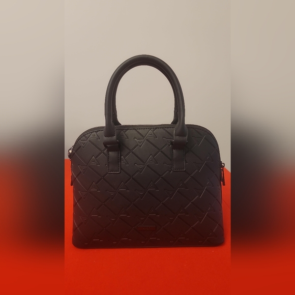 Aldo Black Embossed Handbag – Elegance Meets Sophistication - Picture 2 of 9